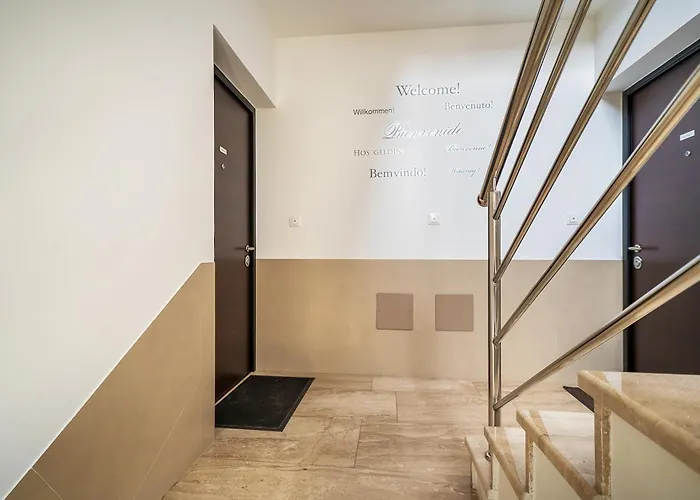 Giardin With Terrace * Baška