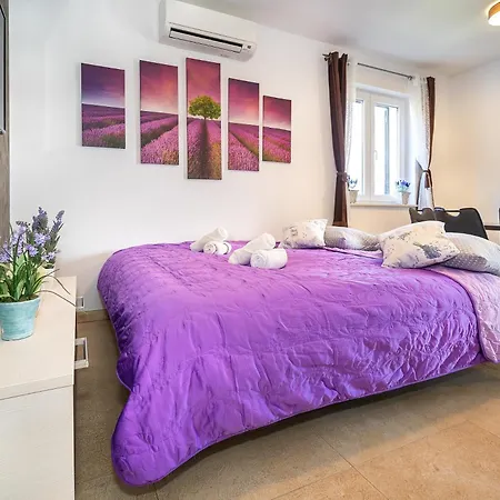 Appartement Giardin With Terrace