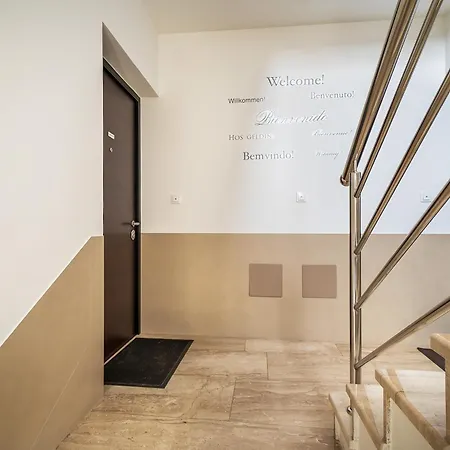 Giardin With Terrace * Baška