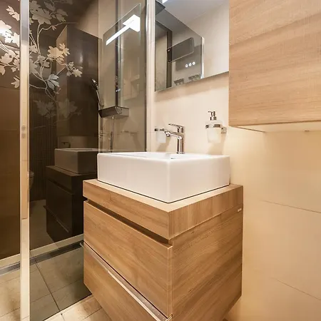 Appartement Giardin With Terrace