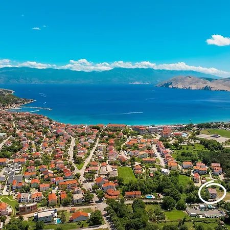 Giardin With Terrace דירה *